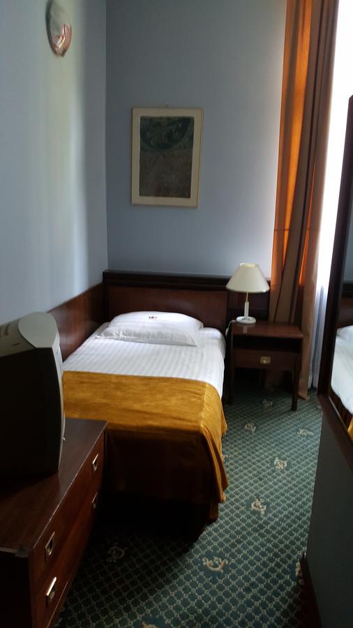 Wisla Mala Hotel Restauracja Pustelnik מראה חיצוני תמונה