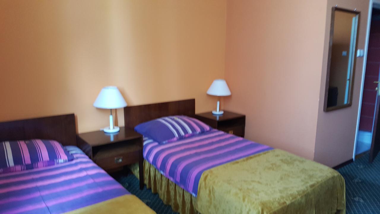 Wisla Mala Hotel Restauracja Pustelnik מראה חיצוני תמונה