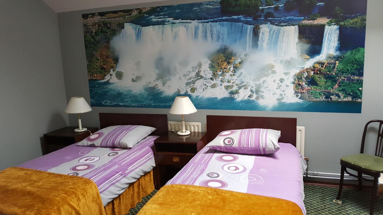 Wisla Mala Hotel Restauracja Pustelnik מראה חיצוני תמונה